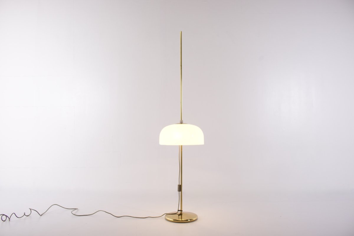 Lampadaire modulable en laiton et acrylique, années 1970.-photo-3