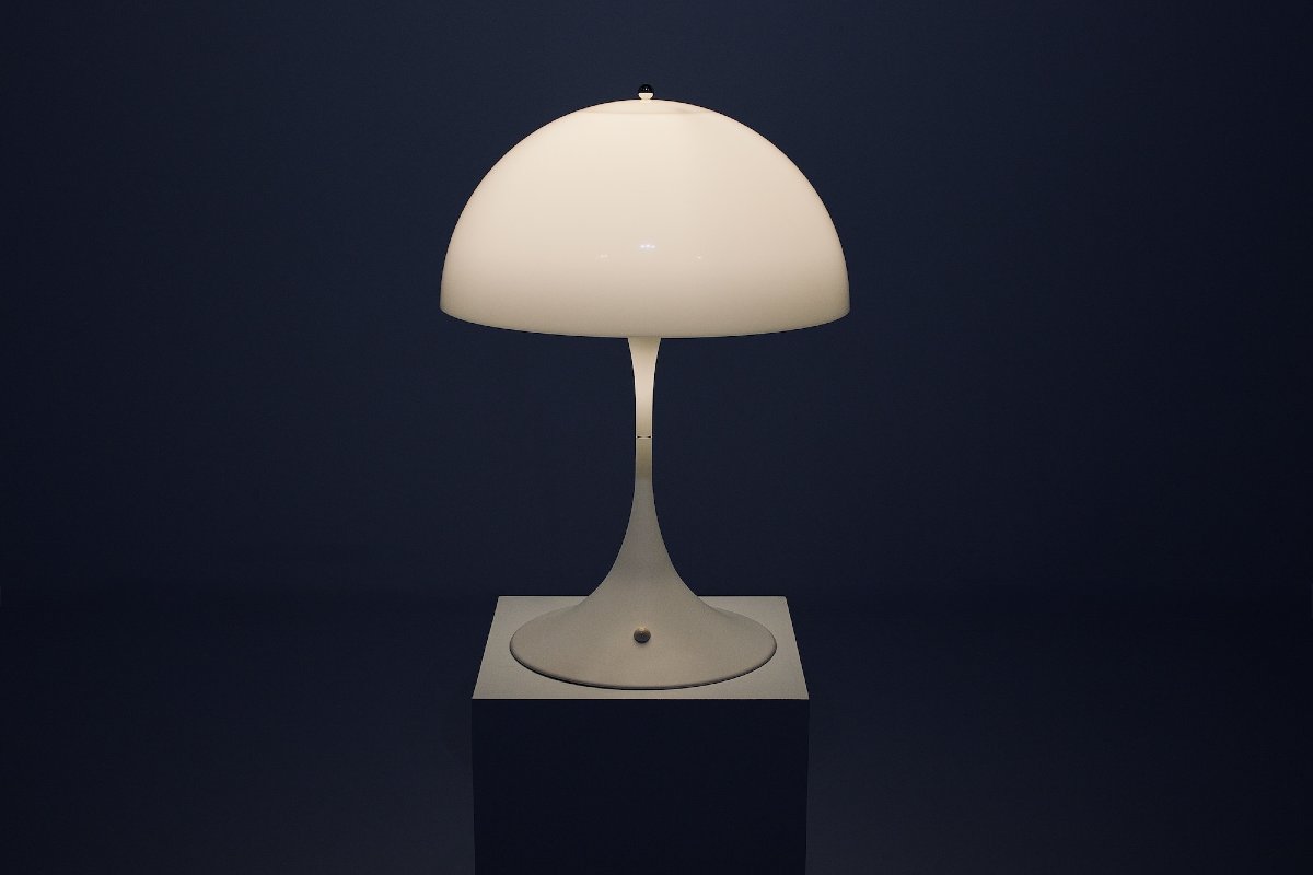 Lampe à poser modèle "Panthella" en acrylique, Verner Panton, années 1970.