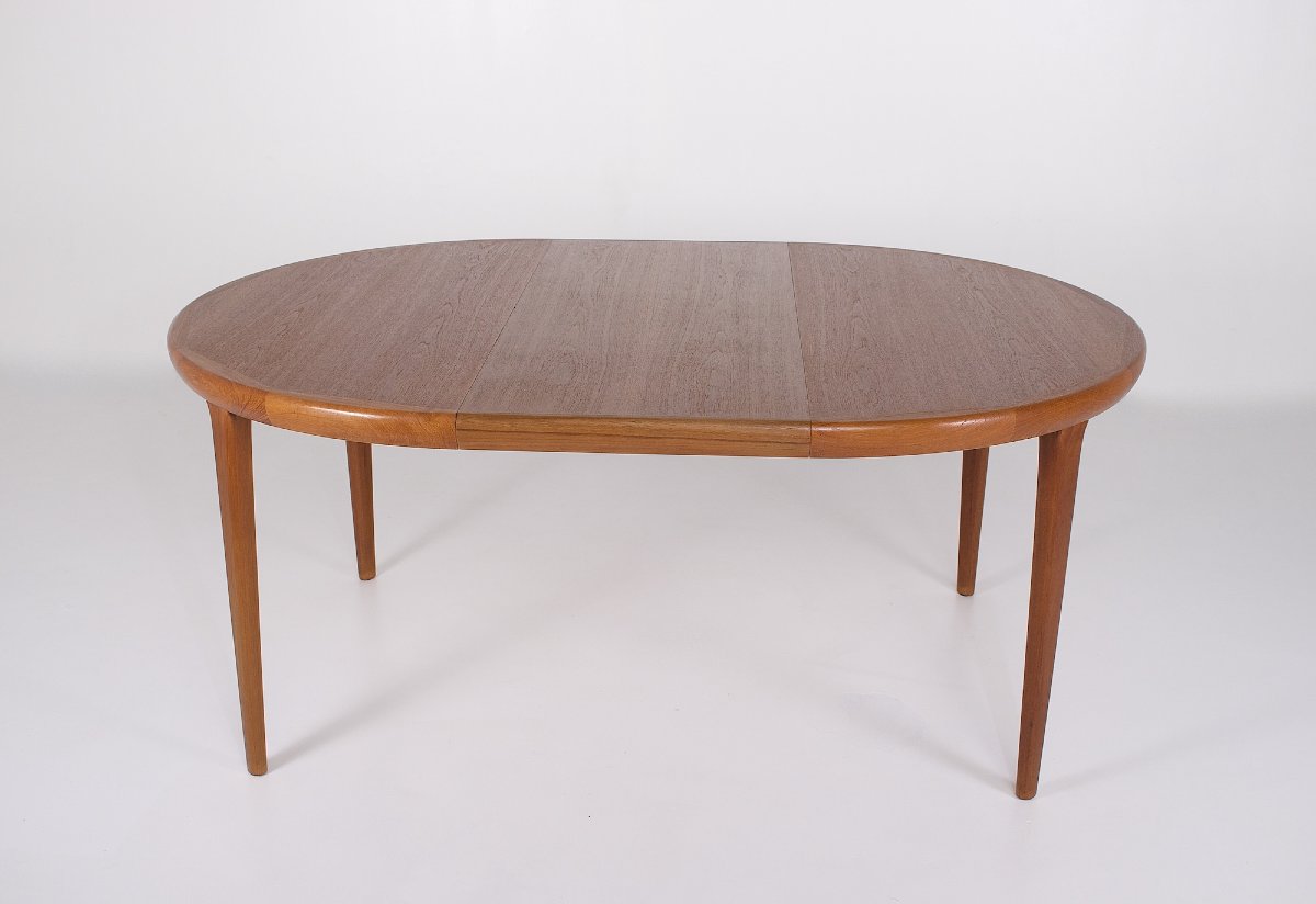 Extendable Teak Round Table, Vv Mobler, Denmark, 1960s. -photo-2