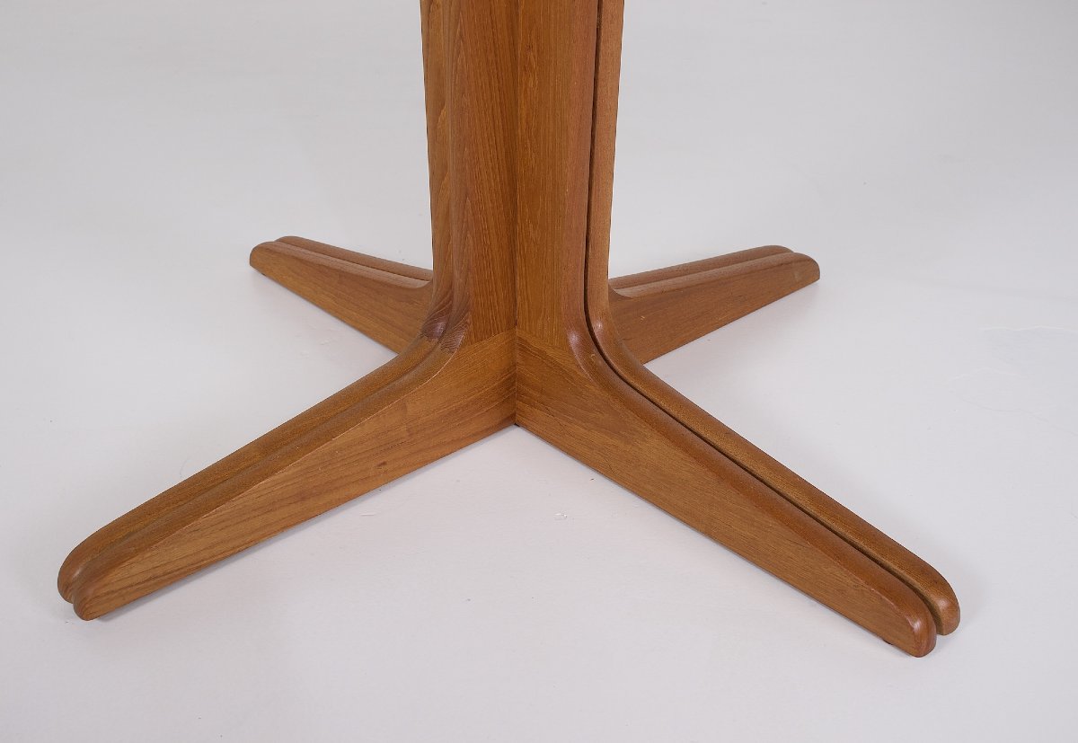 Small Round Teak Table With One Extension Leaf, Denmark, 1960s.-photo-2