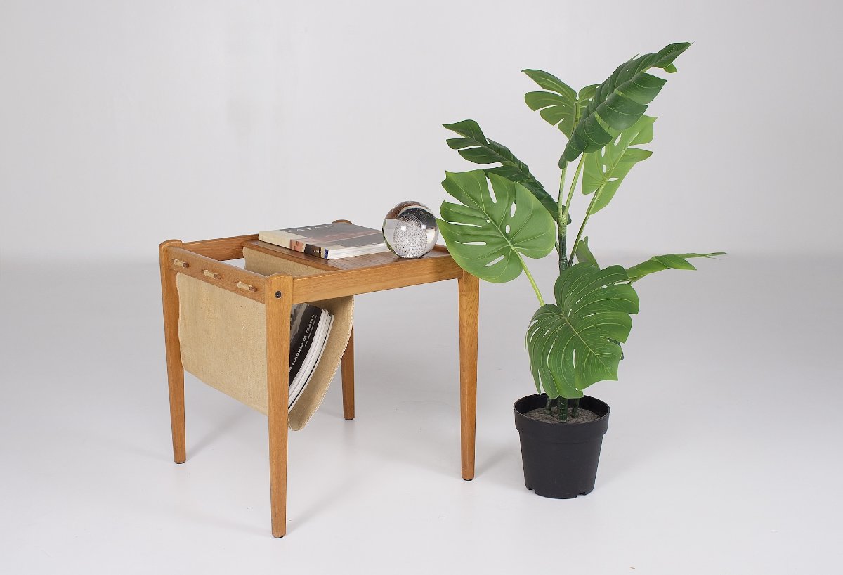 Table d'appoint/porte-journaux , teck, Danemark, années 60.-photo-2
