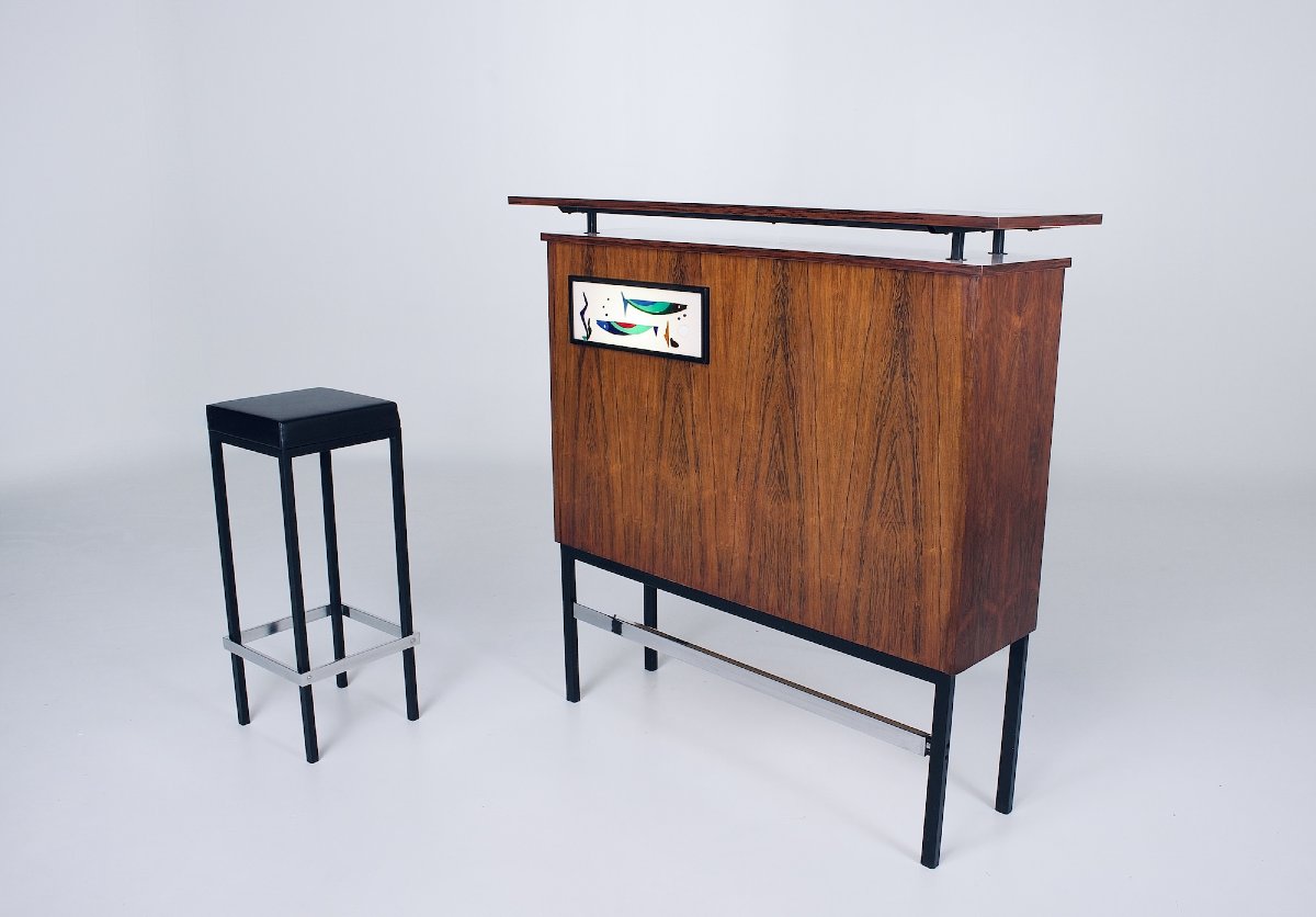 A Modernist-style Rosewood Bar With Lighting, From The 50s.-photo-3
