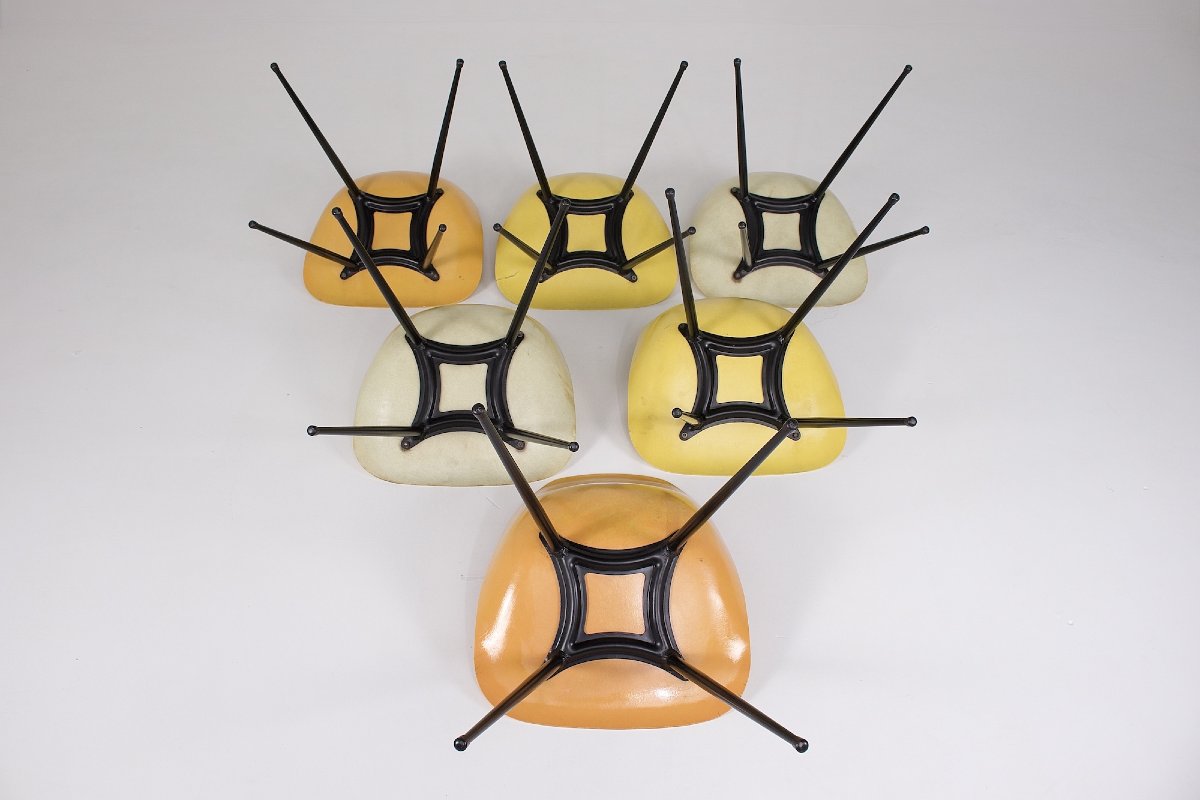 Chaises "Coccinelle" en fibre de verre, René-Jean Caillette, années 50.-photo-1