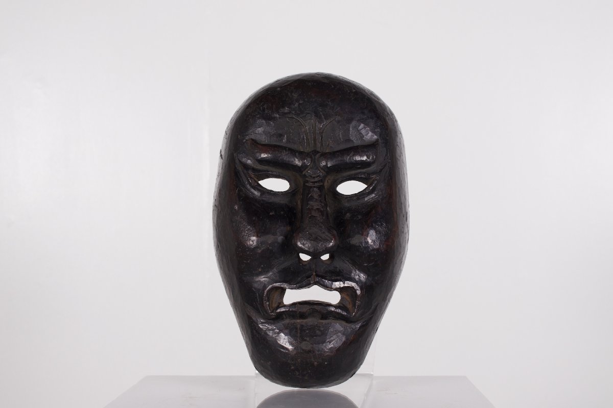Masque en bois sculpté, Inde.-photo-2