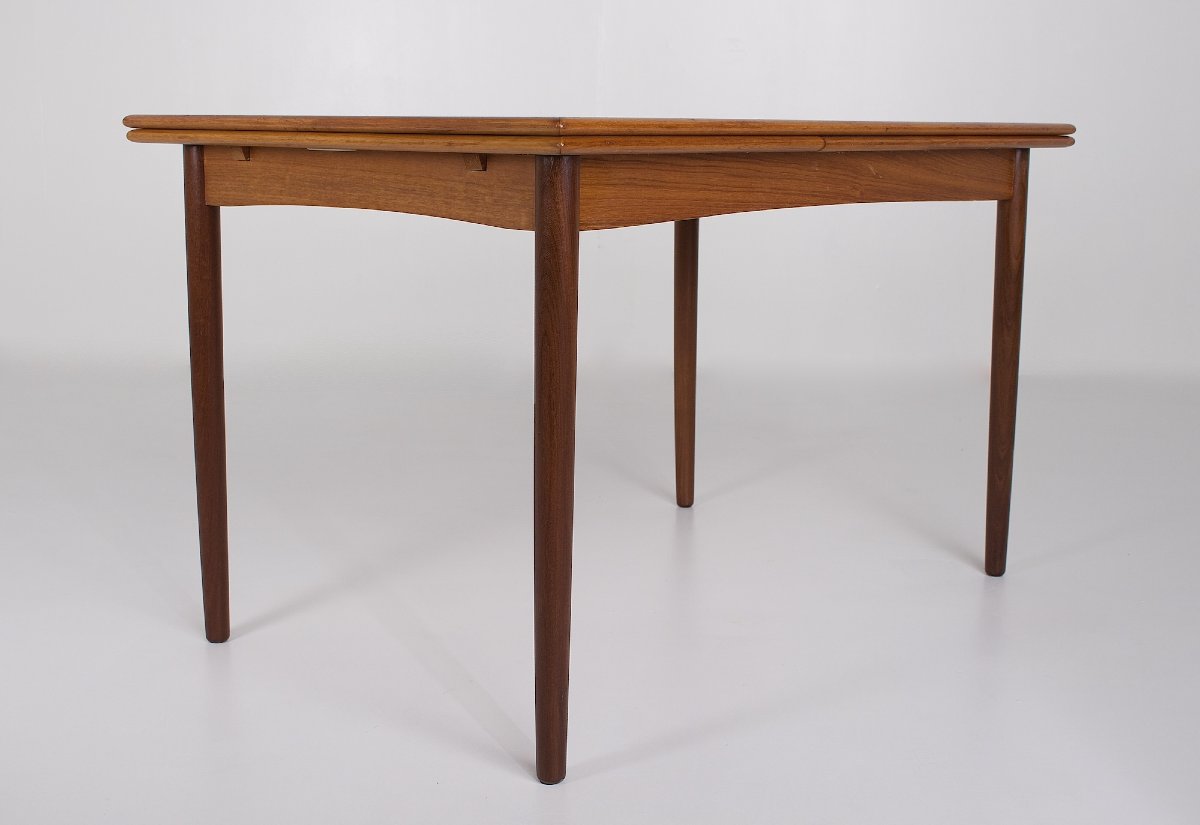 Extendable Teak Table, Denmark.
