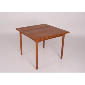 Danish Square Extendable Table By H. Sigh & Son Møbelfabrik