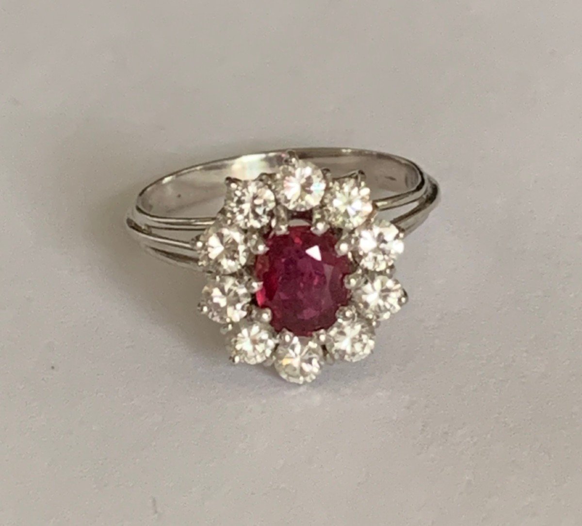 3531 – White Gold Ruby Diamond Ring