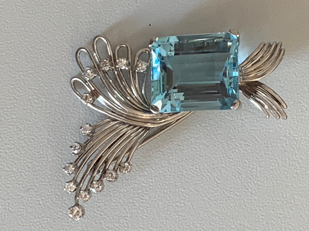 1929 – White Gold Aquamarine Diamond Brooch-photo-2