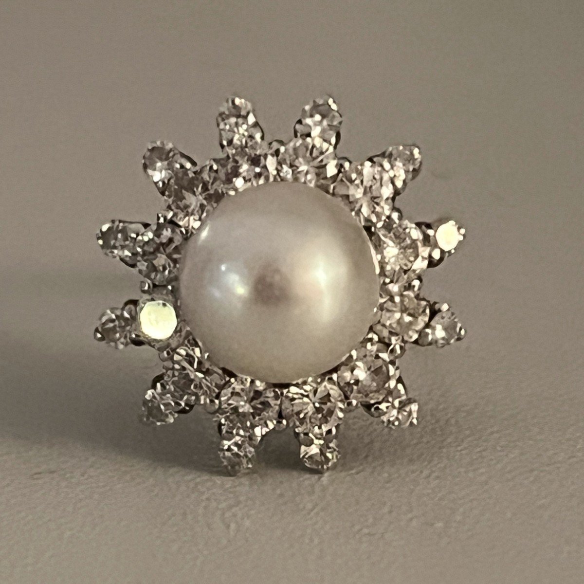 319 – White Gold Pearl Diamond Ring - rings