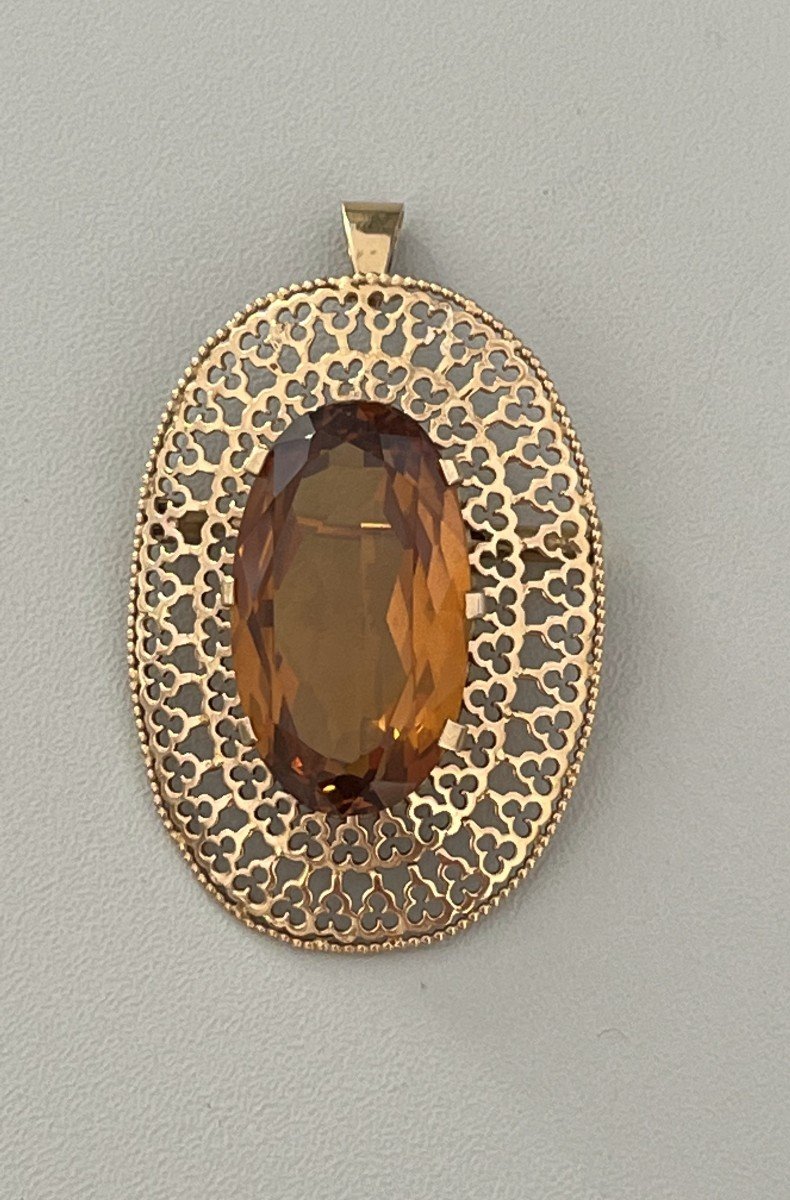 4008– Yellow Gold Orange Stone Pendant Brooch