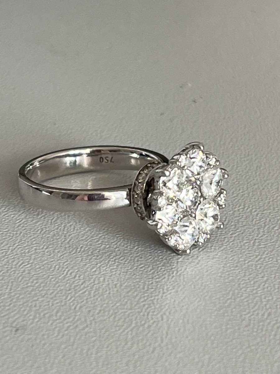 4147– White Gold Diamond Flower Ring-photo-4