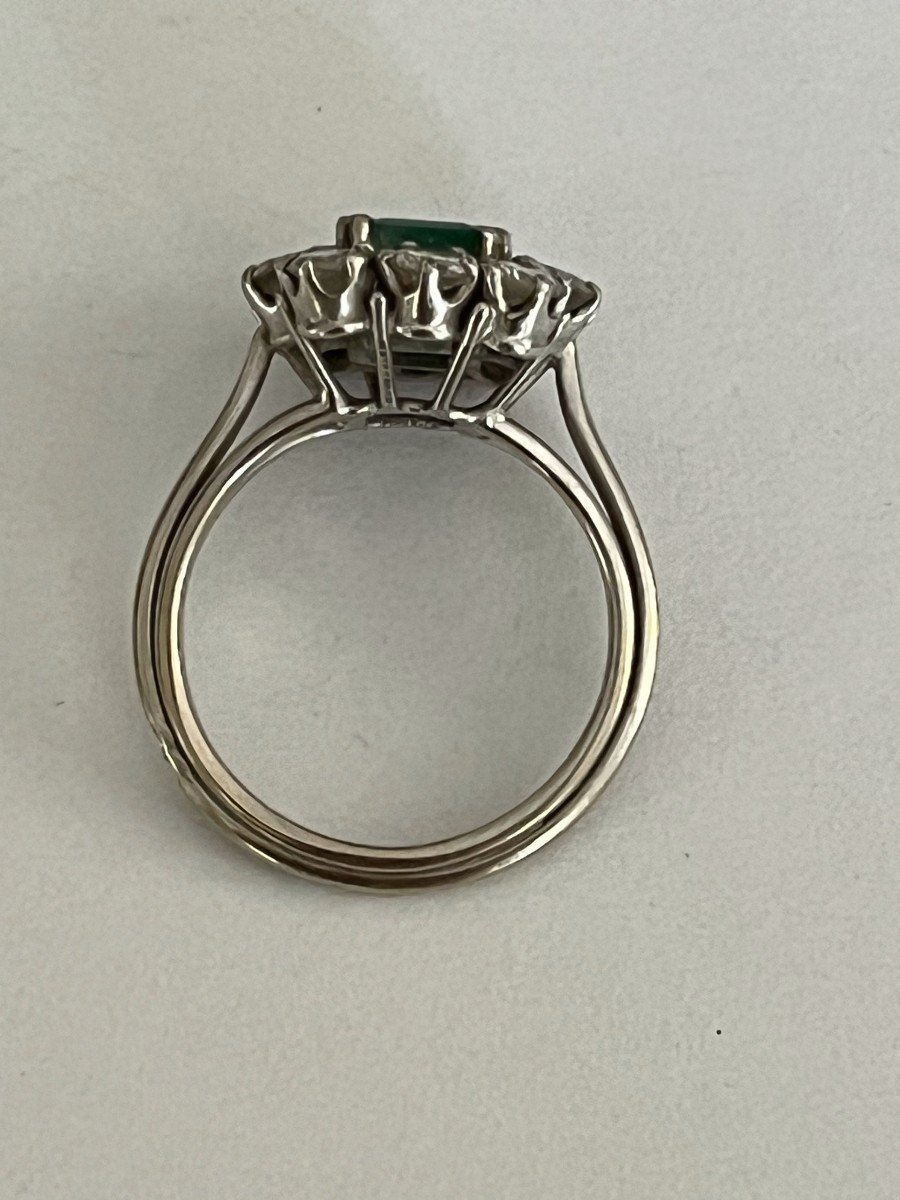 4453– White Gold Platinum Emerald Diamond Ring-photo-1