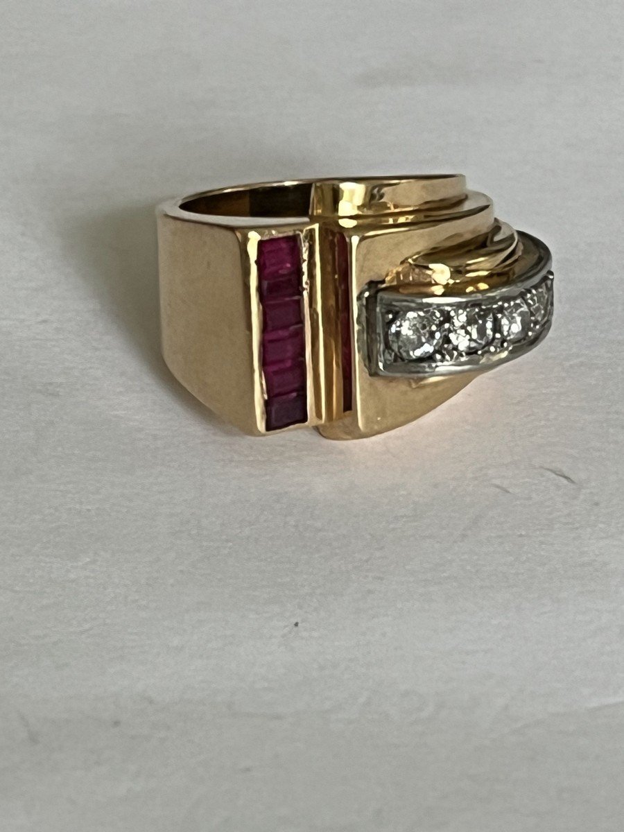 4525- 1940s Ring Yellow Gold Diamonds Red Stones-photo-4