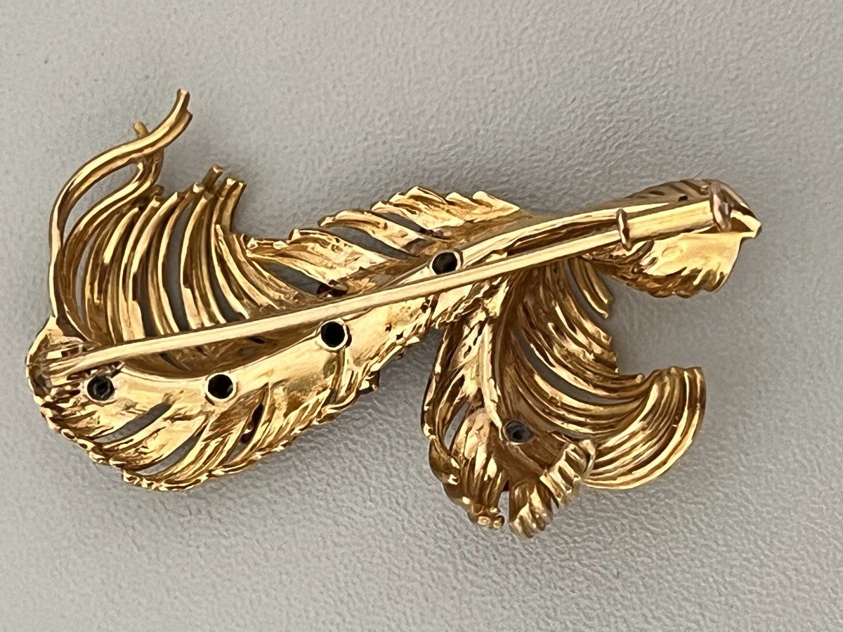 3972- Vintage Brooch Yellow Gold Diamonds Pink Sapphires-photo-2
