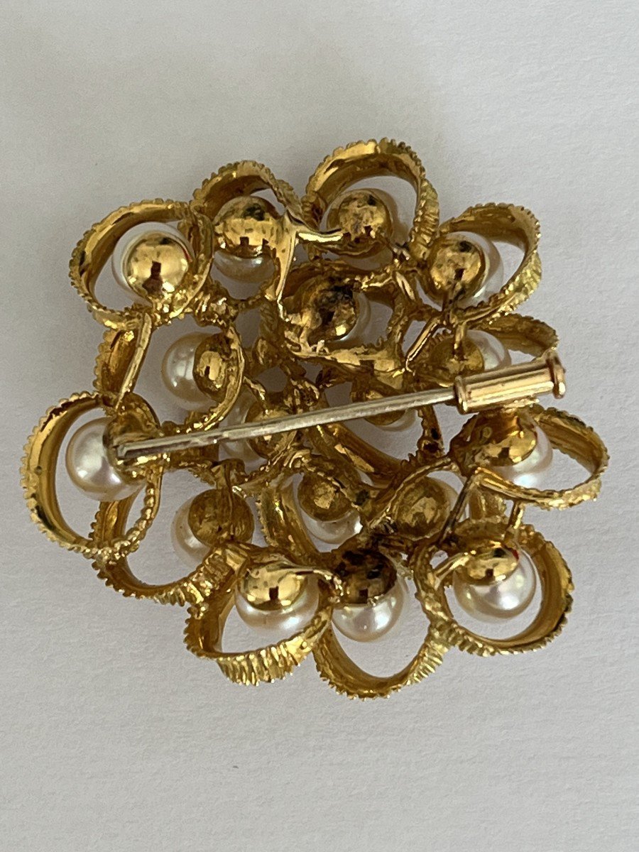 4279- 60s Yellow Gold Pearl Brooch-photo-3