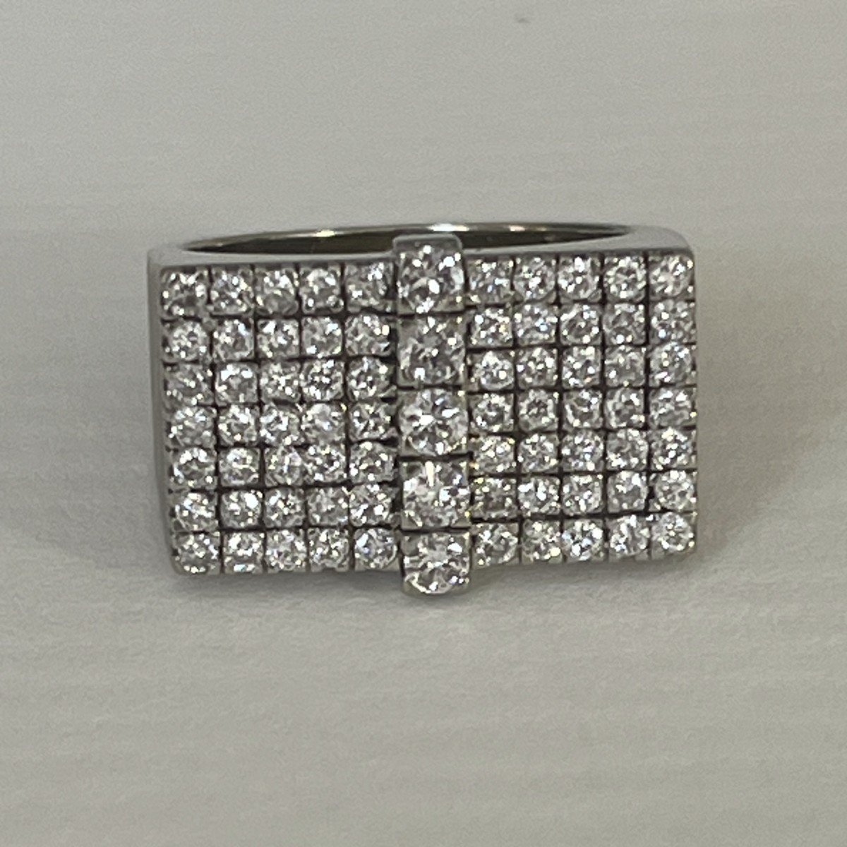 4861- White Gold Diamond Signet Ring