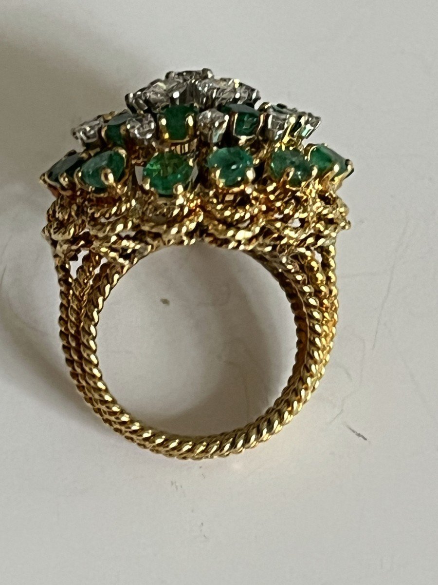 4577- Flower Ring Yellow Gold Emeralds Diamonds-photo-3