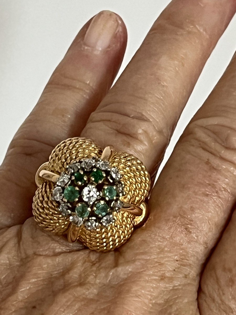 4953- Bague Bombée Années 1950 Or Jaune Emeraudes Diamants-photo-2
