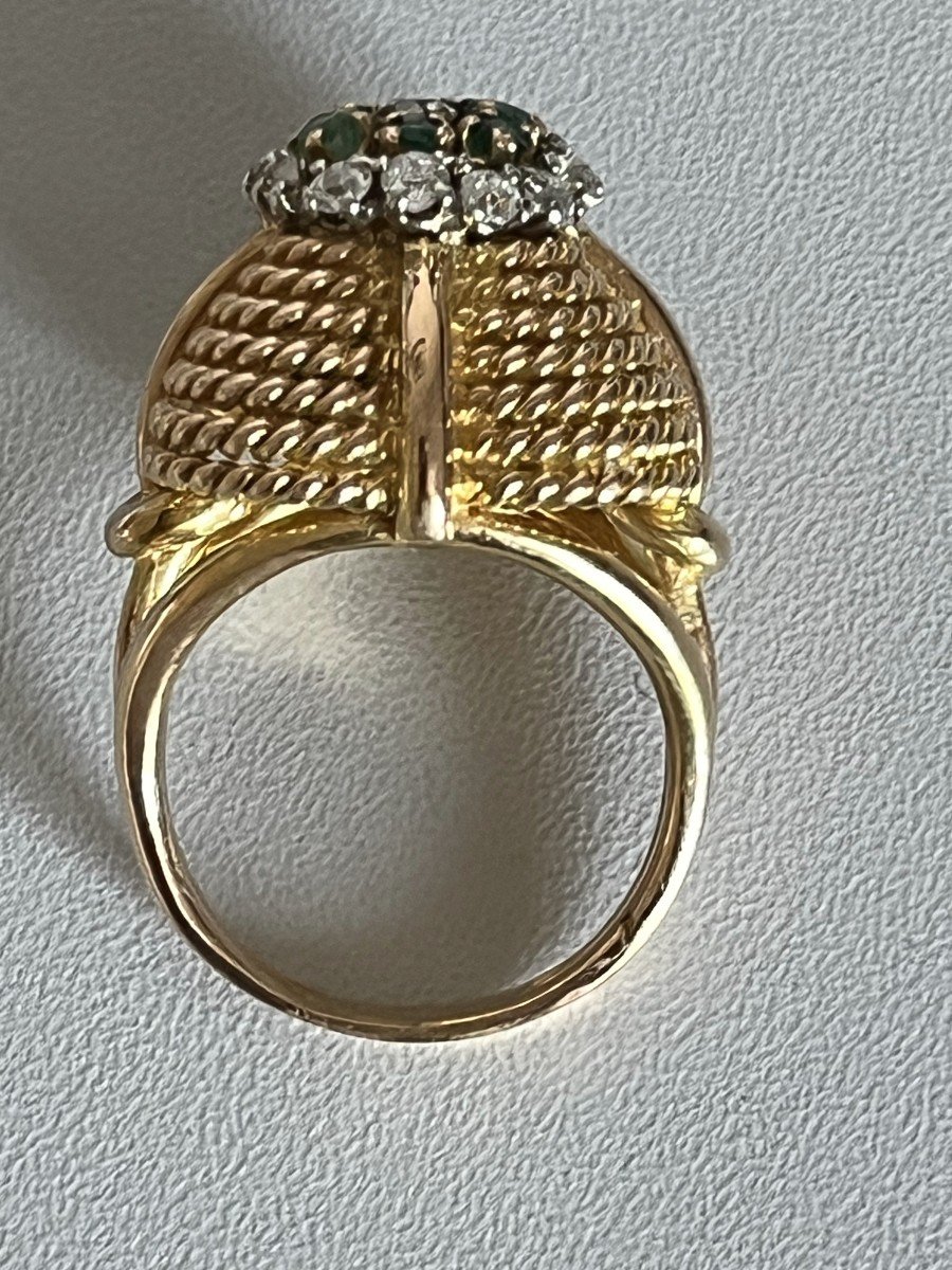 4953- Bague Bombée Années 1950 Or Jaune Emeraudes Diamants-photo-3