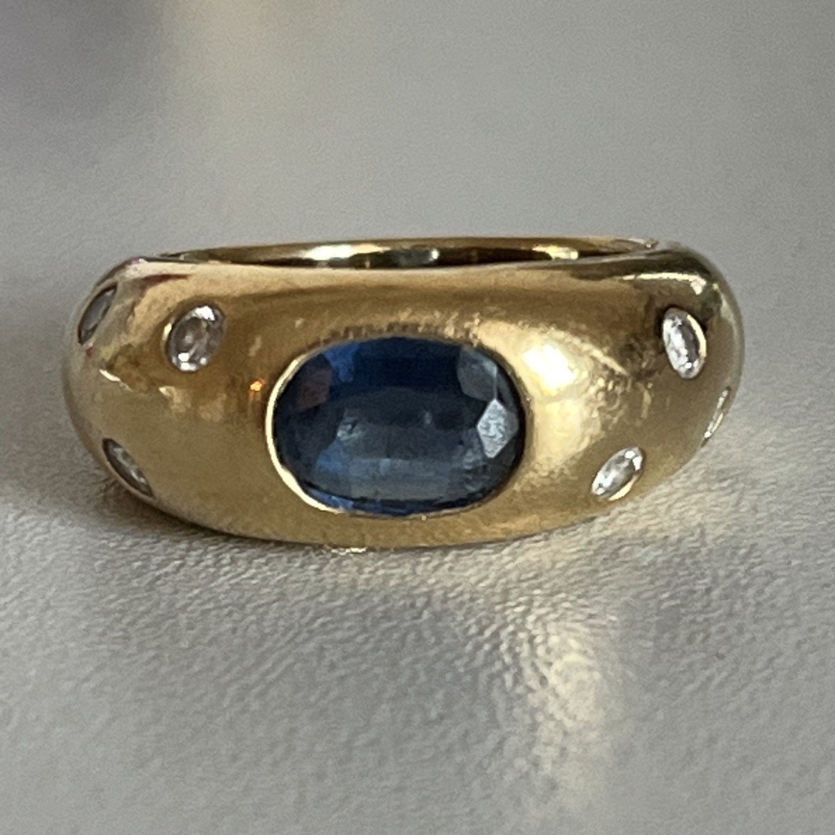 4955- Yellow Gold Sapphire Diamond Bangle Ring