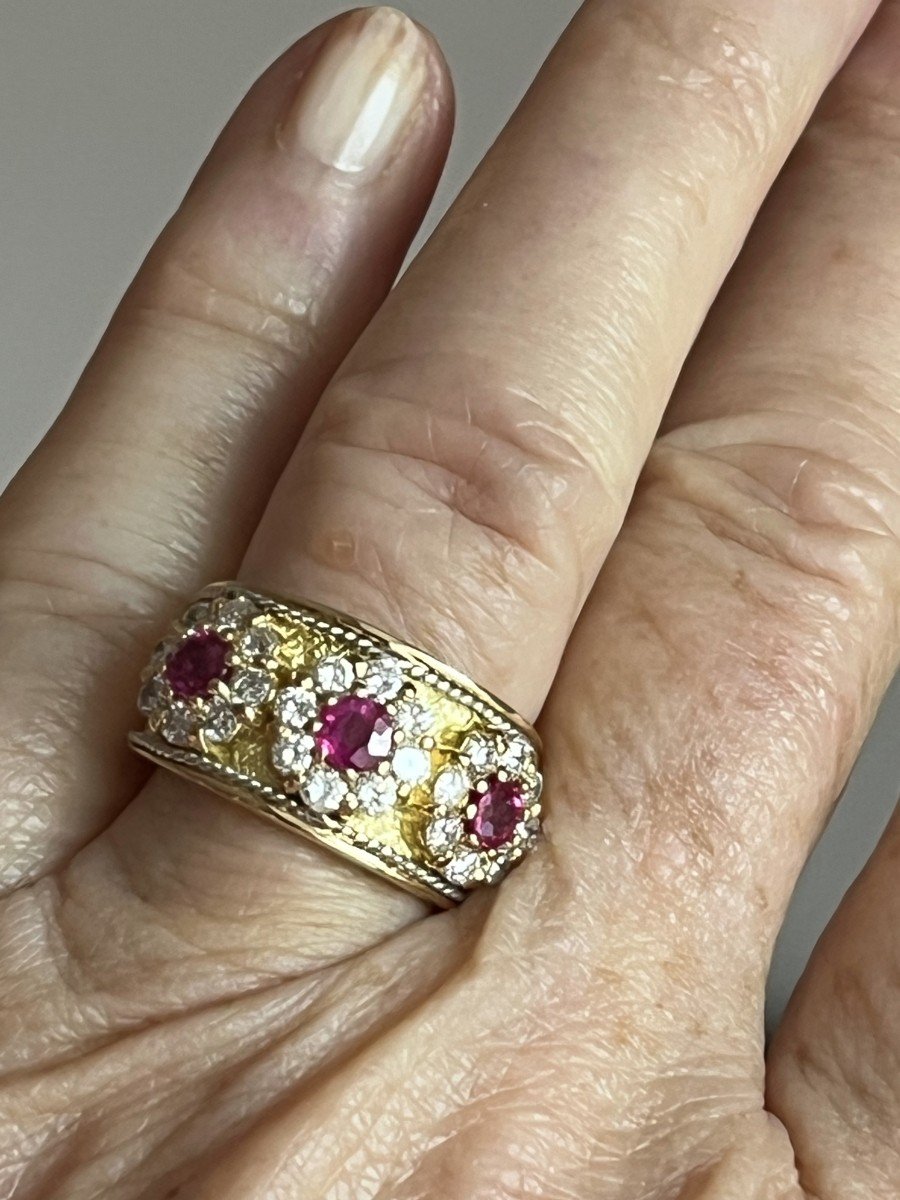 4966- Bague Bandeau Or Jaune Rubis Diamants-photo-1