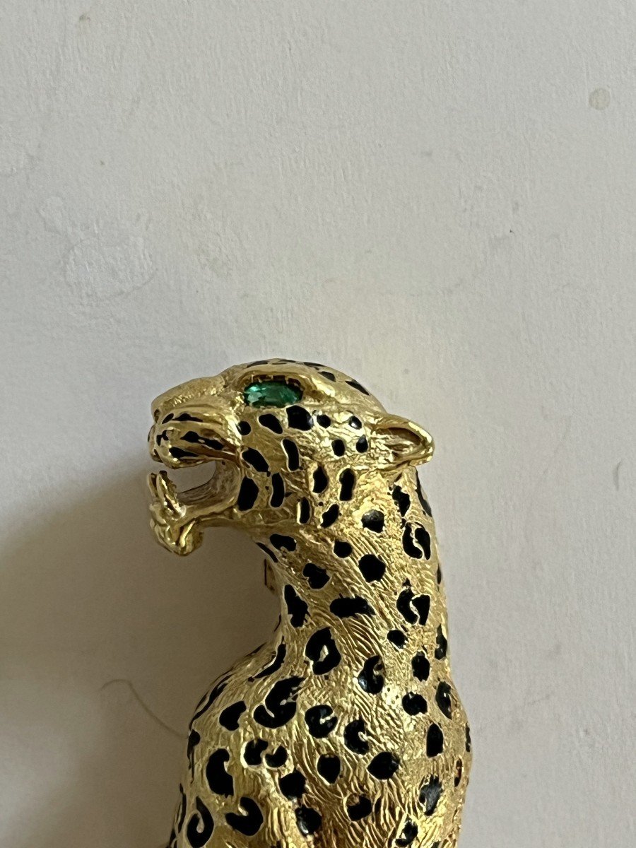 5418- Panther Clip Brooch Yellow Gold Emerald Enamel-photo-4