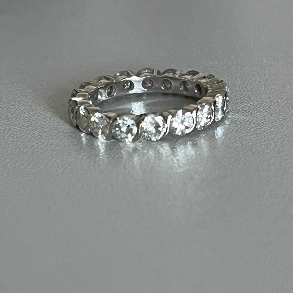 5522- American Alliance 3.20 Ct Of Diamonds On White Gold