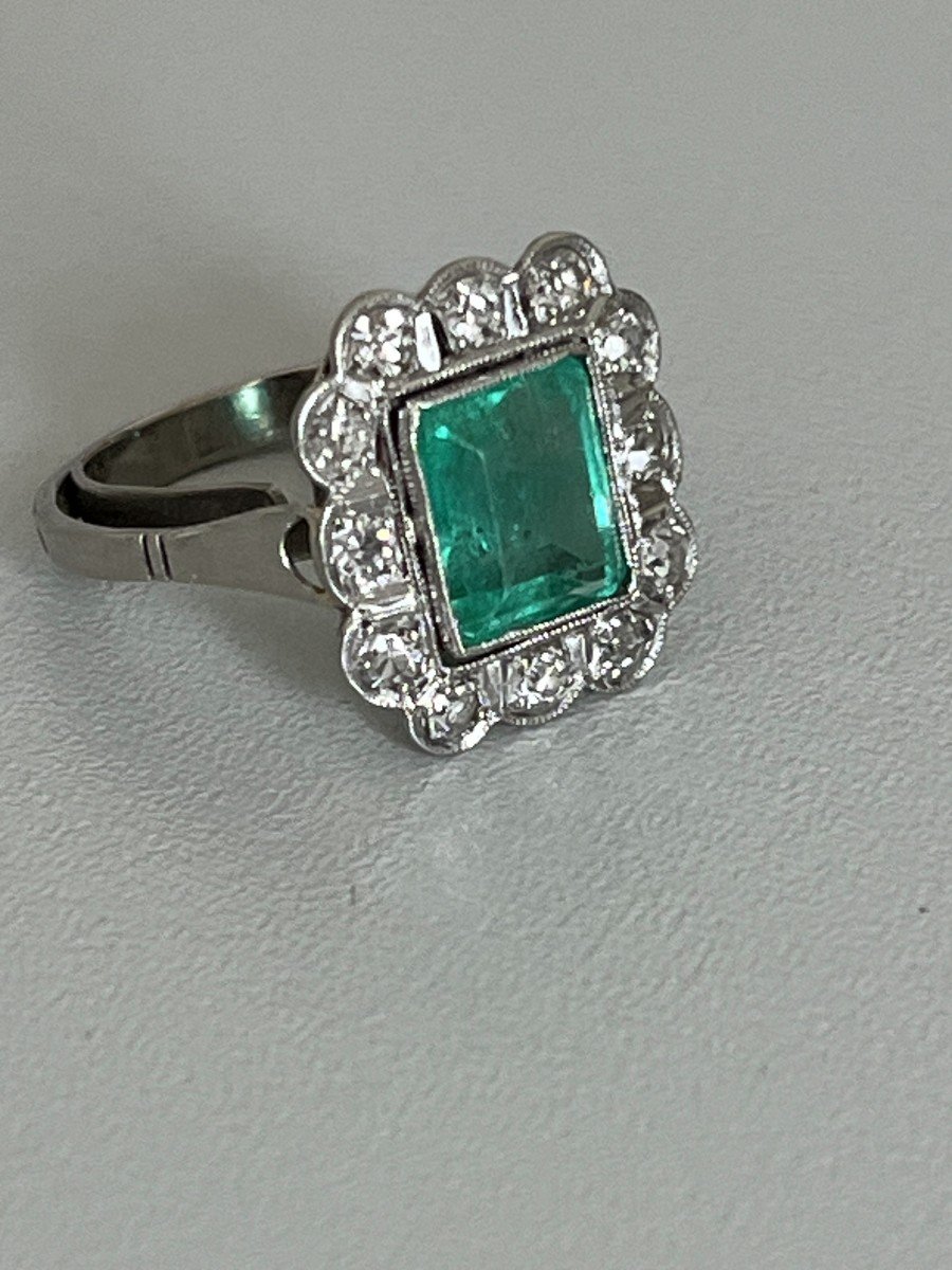 5647- Platinum Emerald Diamond Ring-photo-1