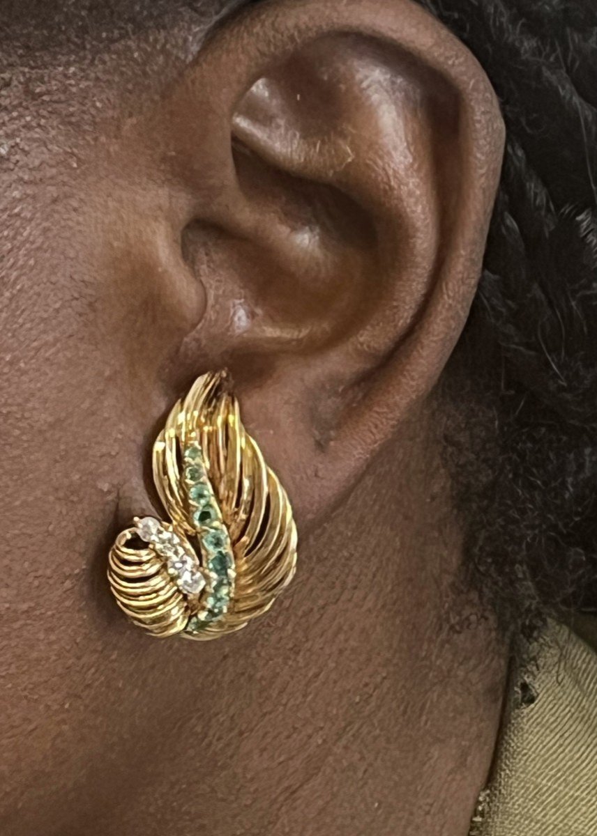 5760- Boucles d'Oreilles Or Jaune Emeraudes Diamants-photo-4