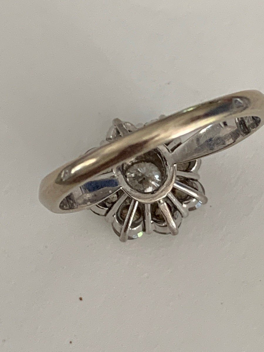 2321- Bague Pompadour Or Gris Diamants (0,60 Ct Au Centre)-photo-3