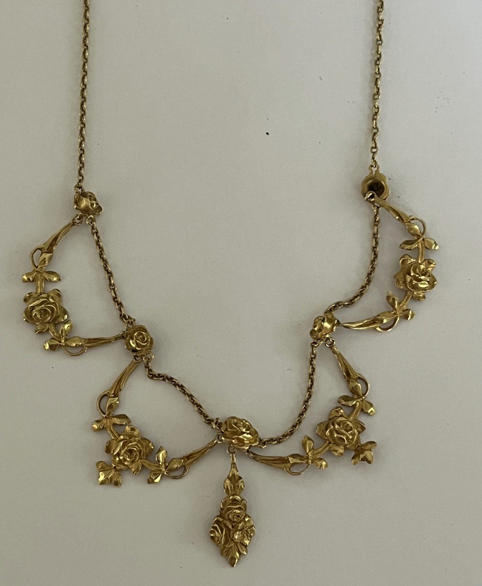 5790- Antique Draperrie Necklace Yellow Gold Rose Pattern