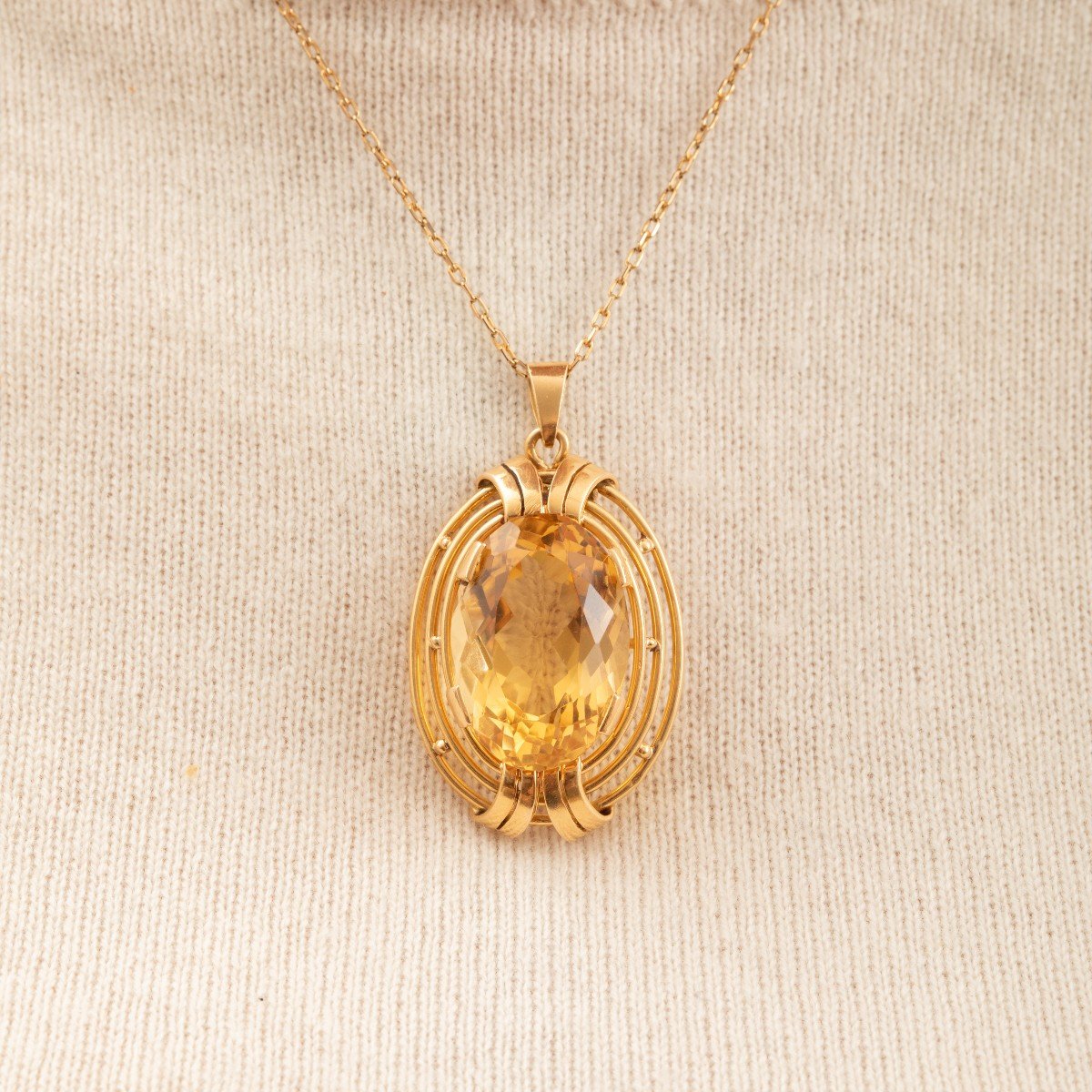 5899a- Yellow Gold Wire Brooch Of Pendant With Citrine Of 44.00 Ct-photo-4
