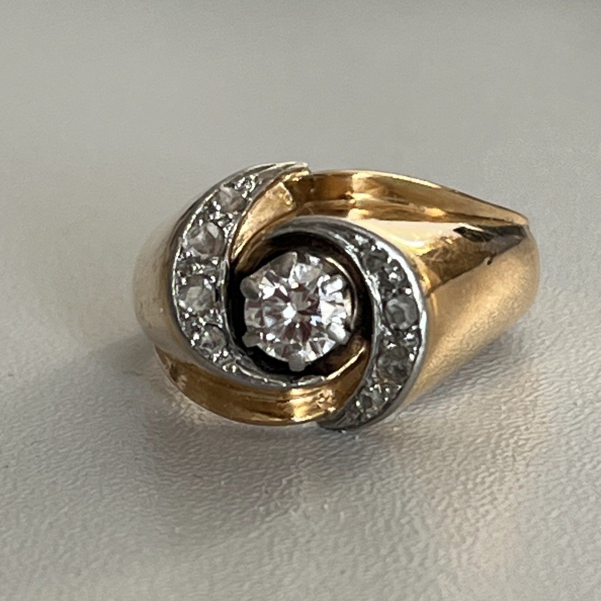 6080- Yellow Gold Tourbillon Ring With Diamonds (0.40 Ct In The Center)