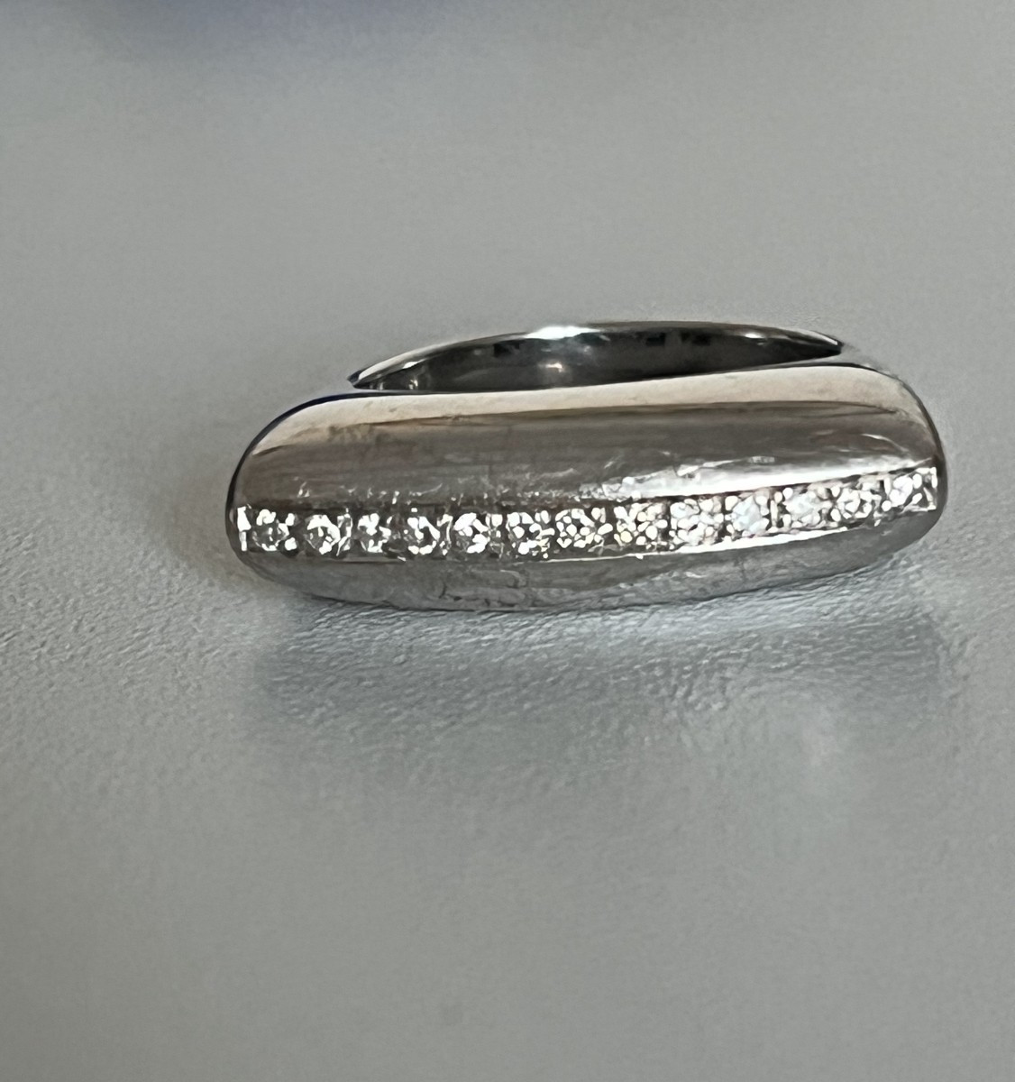 6458- Damiani White Gold Diamond Ring