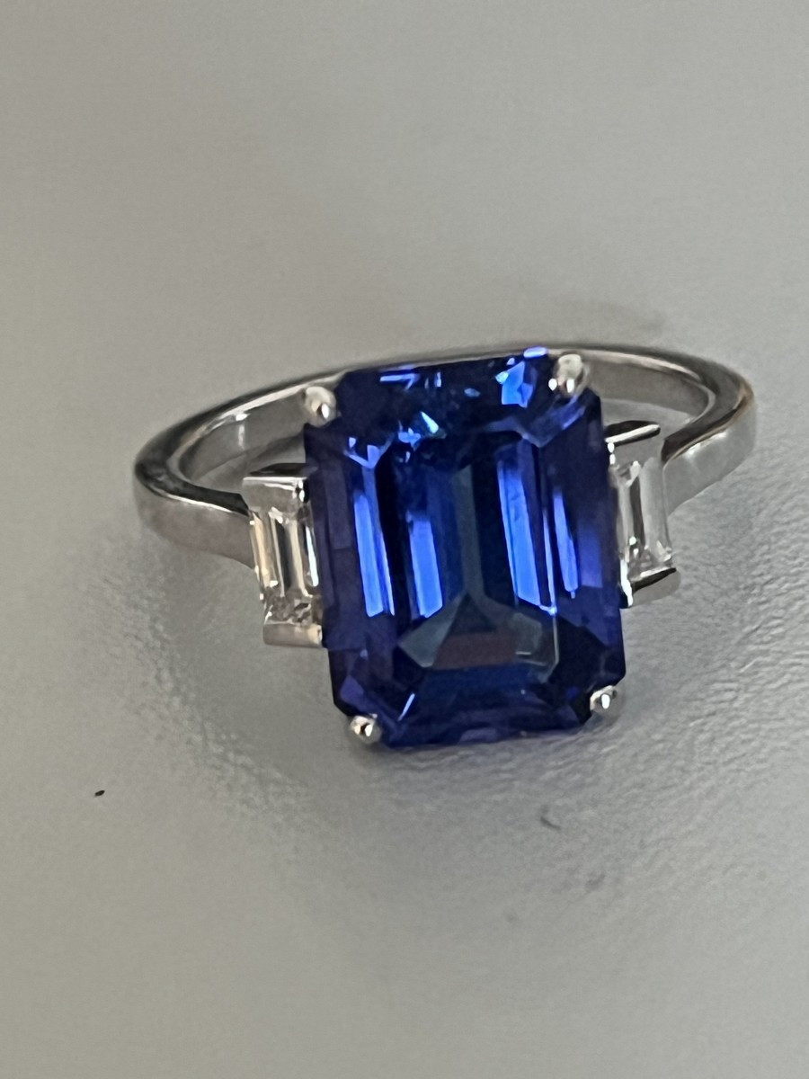 6510- Bague Or Gris Superbe Tanzanite 4,78 Ct Diamants