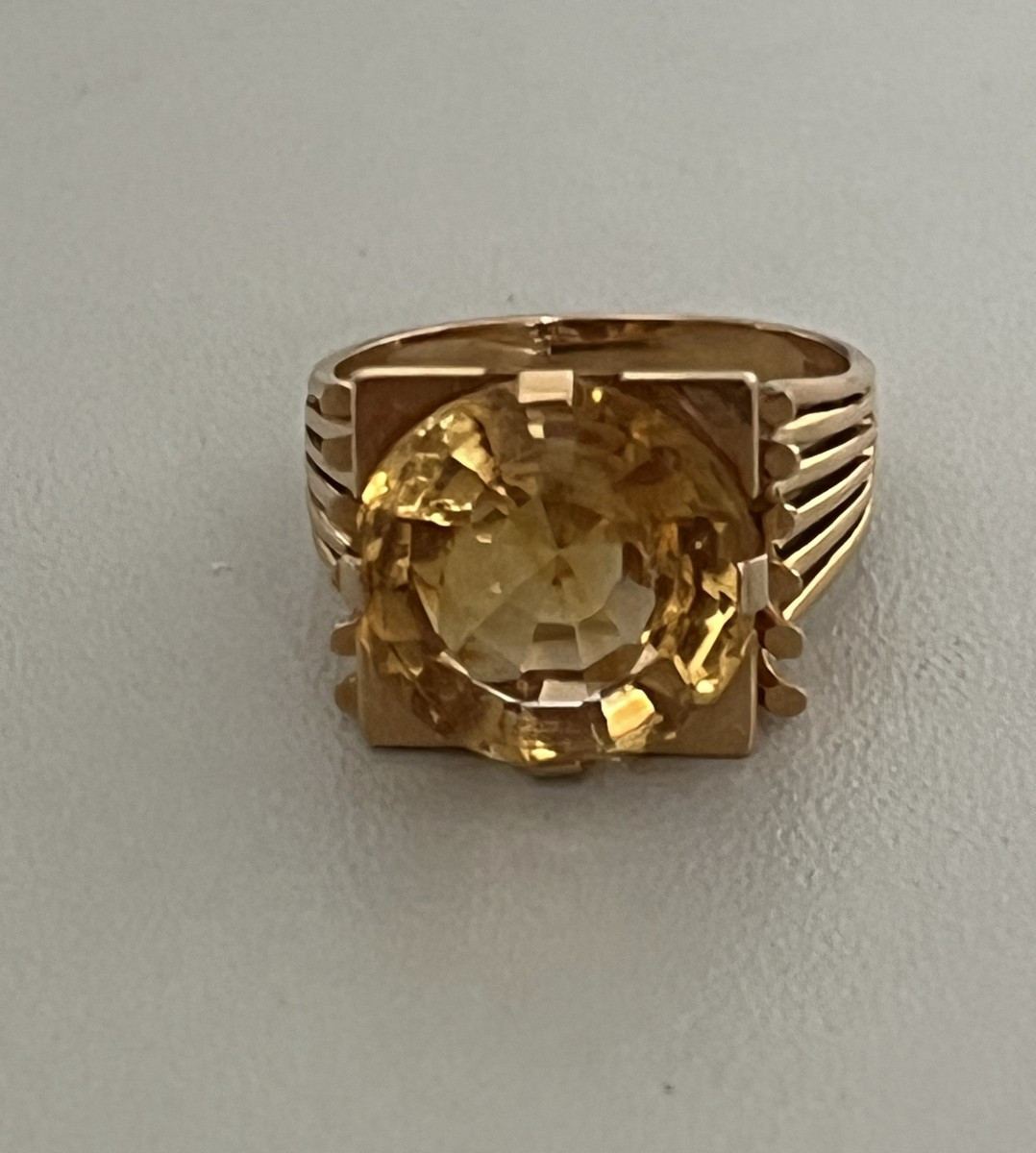 6541- Bague Or Jaune Ajouré Citrine 5-6 Ct