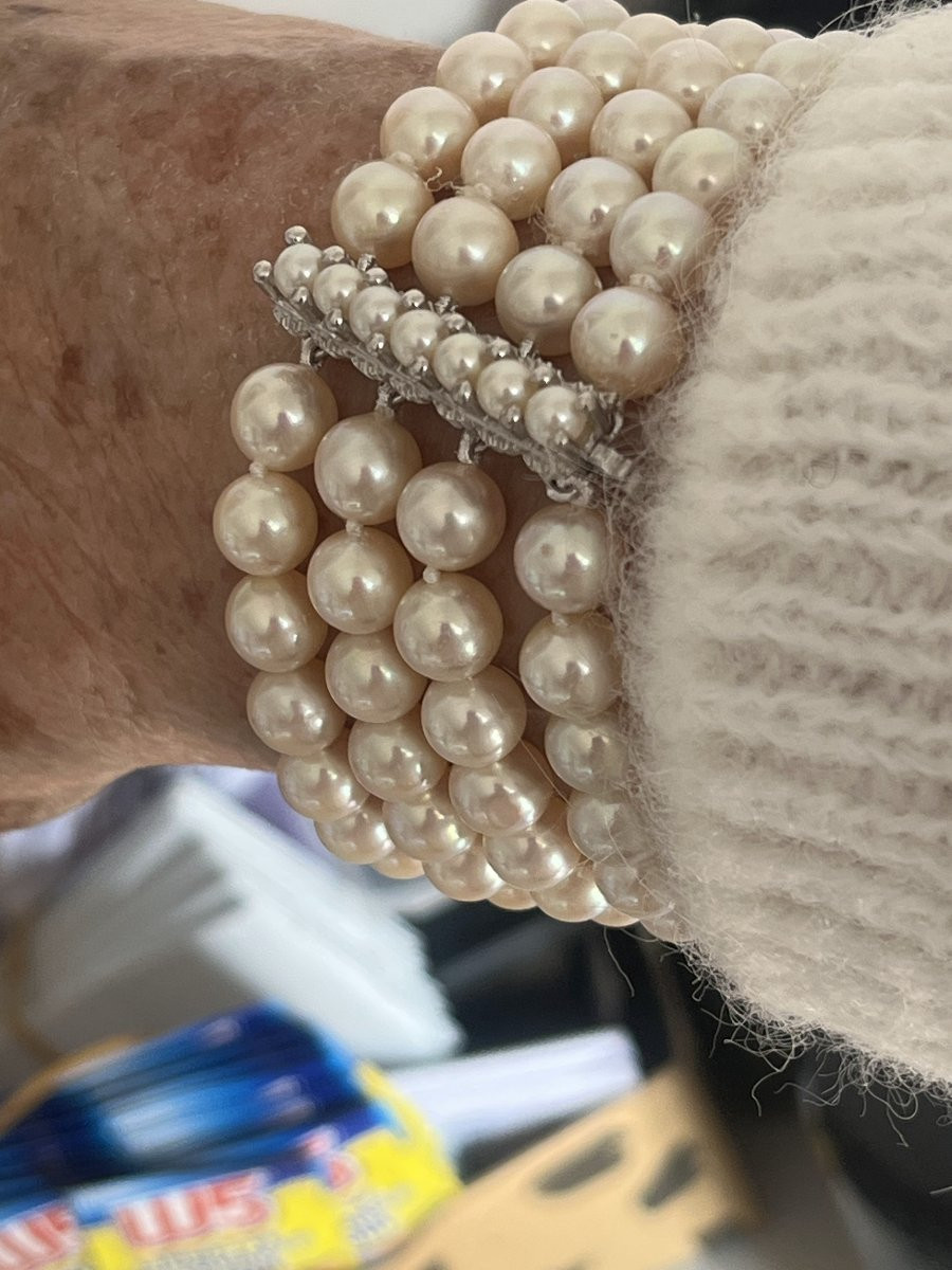 6372- 4 Row Akoya Pearl Bracelet. White Gold Clasp-photo-2