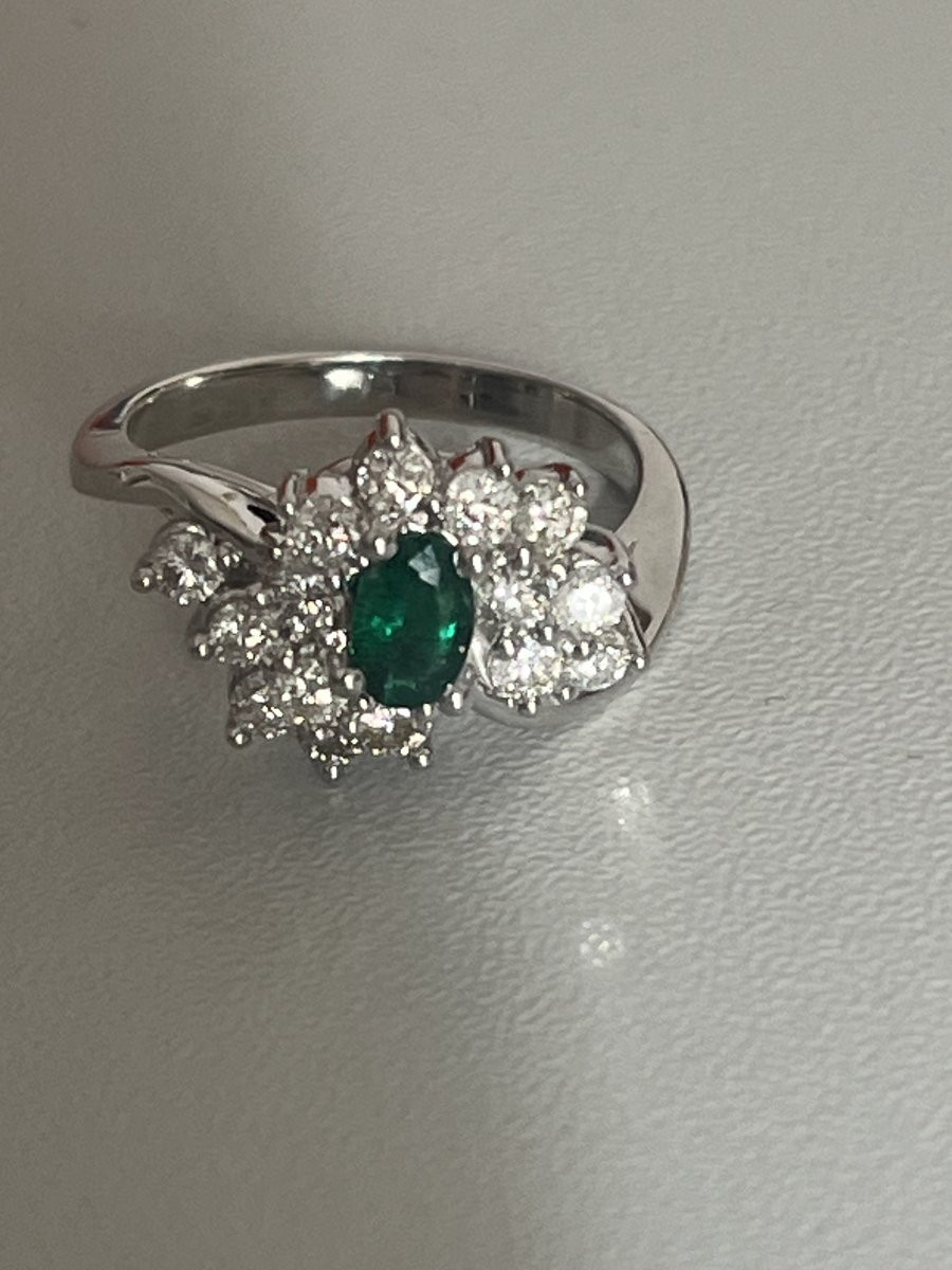 6450- Bague Or Gris Emeraude Diamants-photo-4