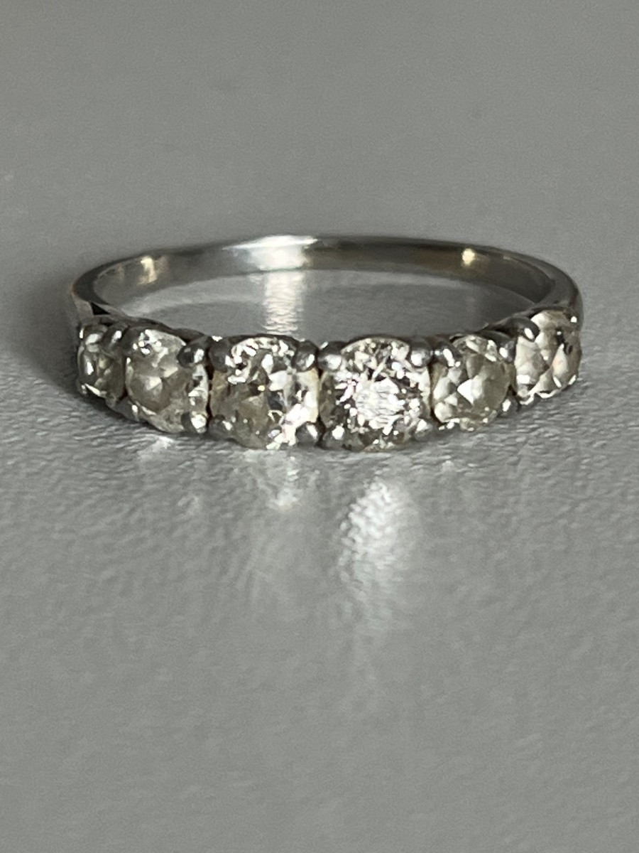 6534- Bague Jarretière Or Gris 0,90 ct