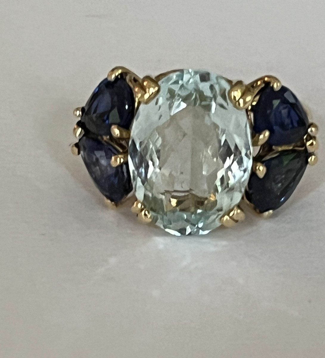 6632- Yellow Gold Aquamarine Sapphire Ring
