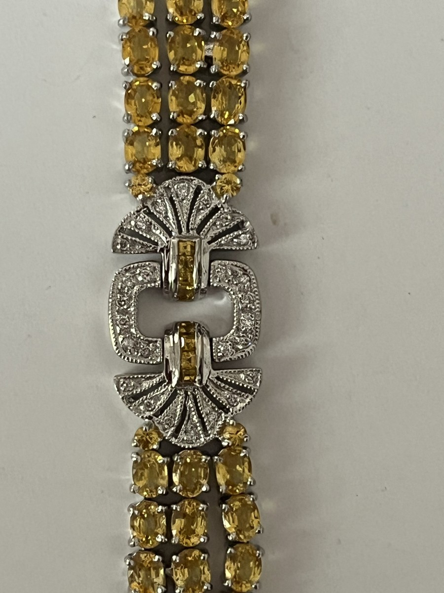 6777- Bracelet Souple Or Gris Saphirs Jaunes (10,50 ct)  Diamants (2,80 ct)