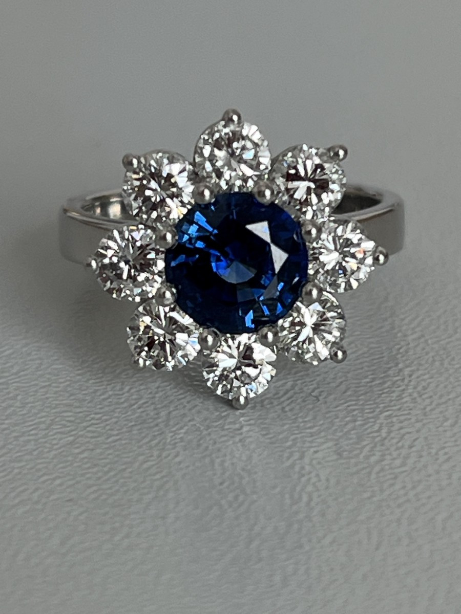6762- Platinum Flower Ring Ceylon Sapphire Royal Blue Diamonds