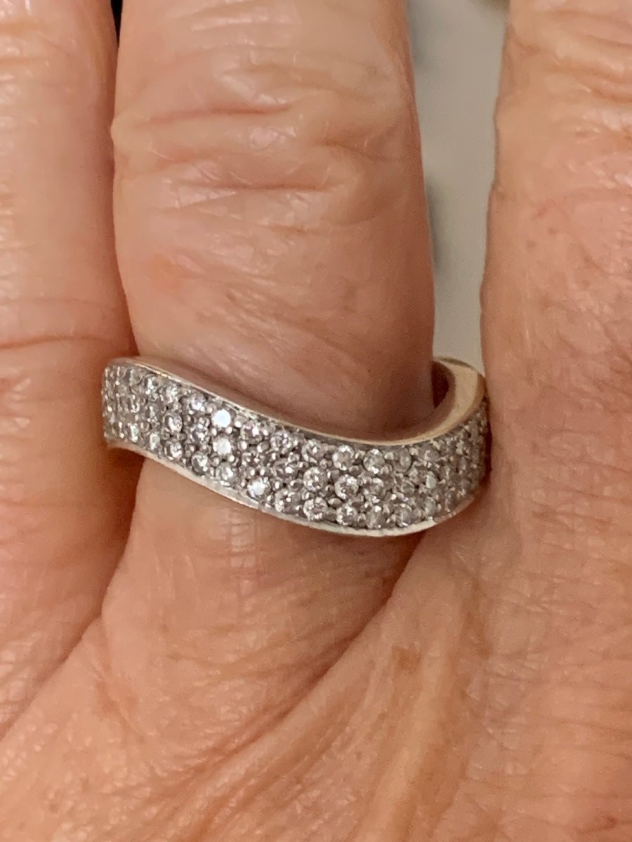 1894- White Gold Diamond Movement Ring-photo-2
