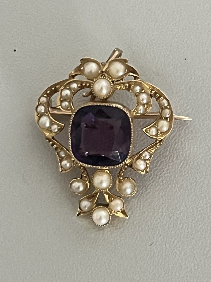 6899- Antique Yellow Gold Amethyst Akoya Pearl Pendant