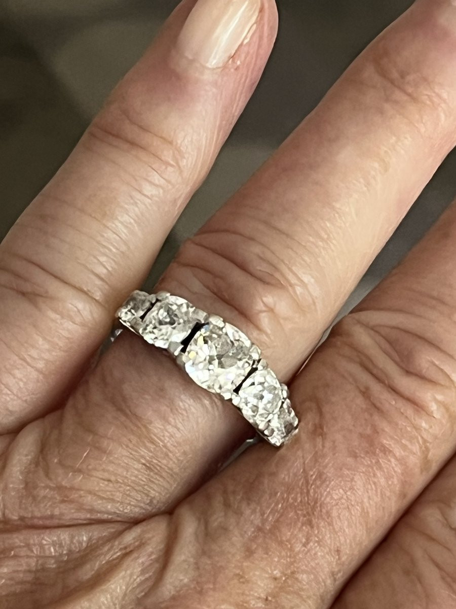 6671- White Gold Garter Ring With Diamonds (1.00 Ct In The Center)-photo-2