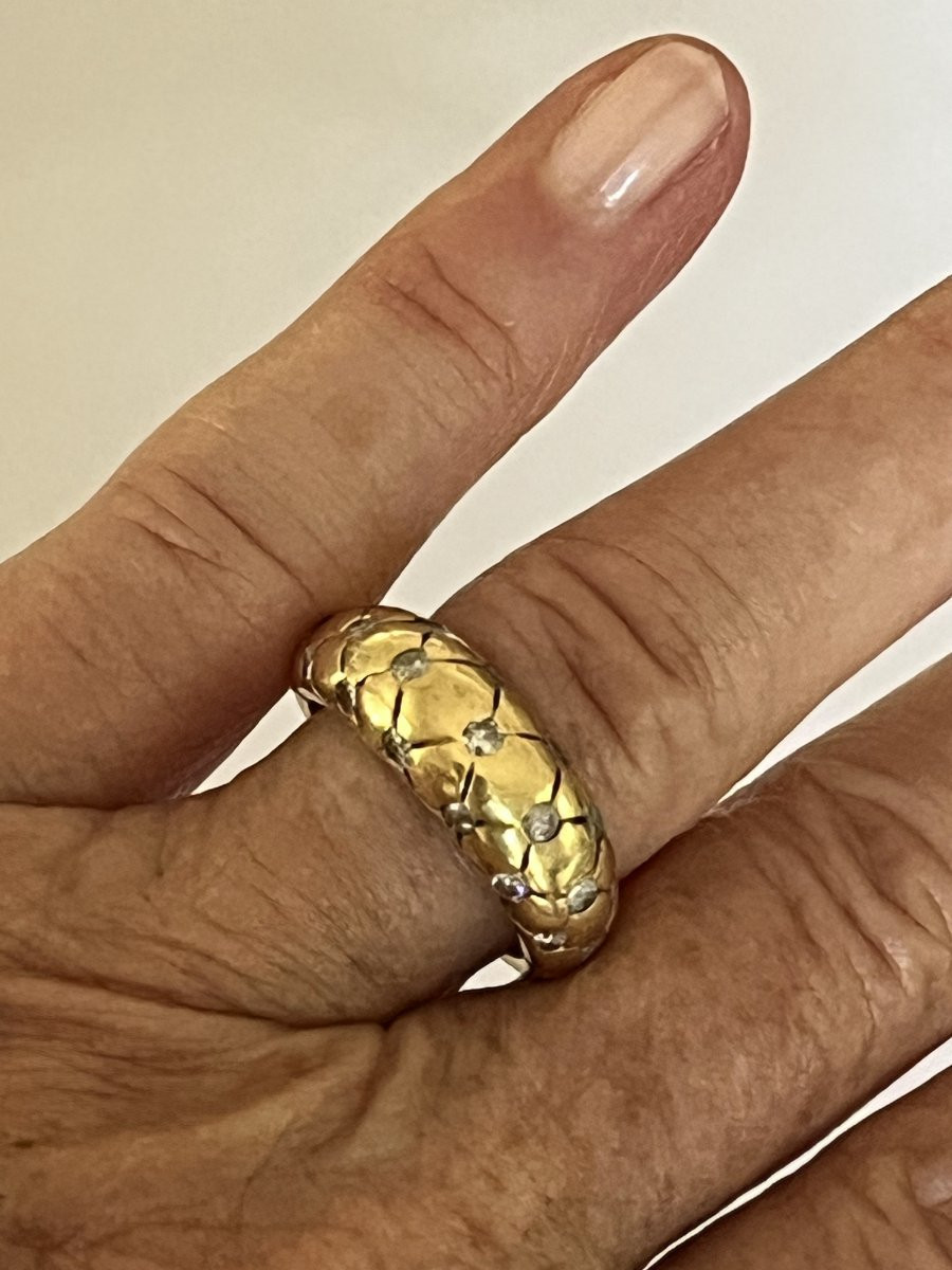 6835- Yellow Gold Diamond Quilted Ring-photo-2