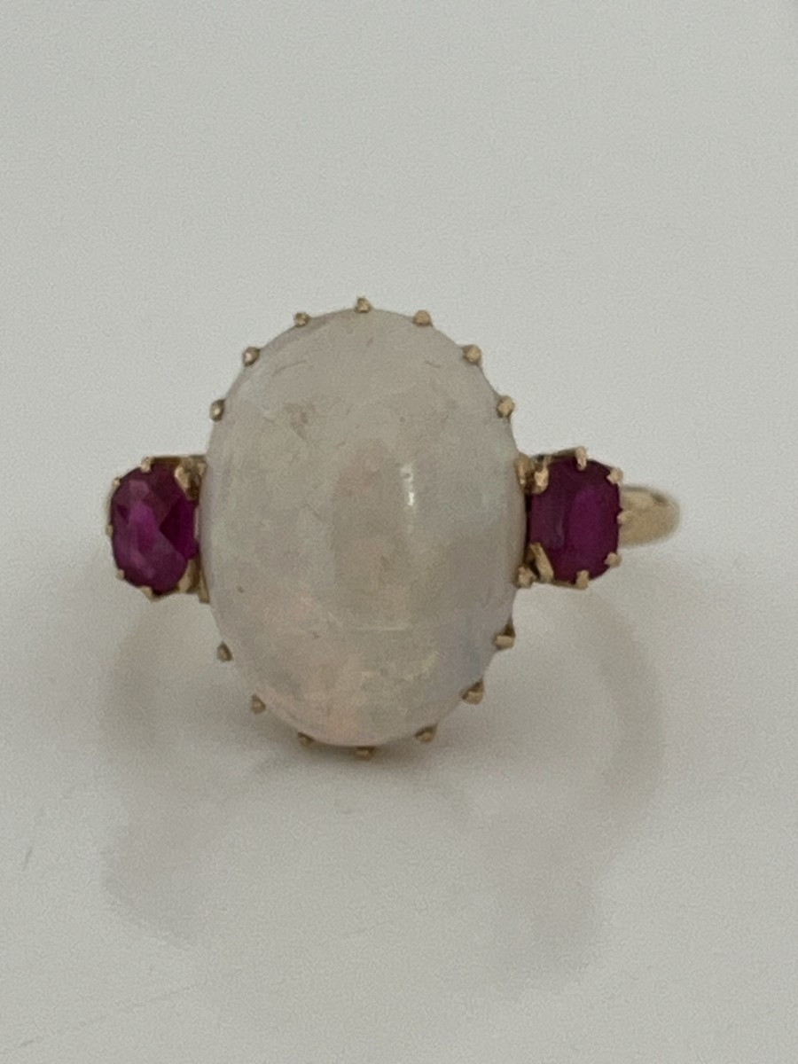 6952- Yellow Gold Opal Cabochon Ruby Ring
