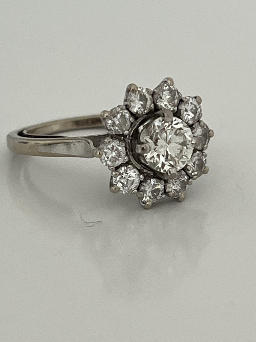 6957- White Gold Marguerite Ring With Diamonds (0.70 Ct In The Center)-photo-3