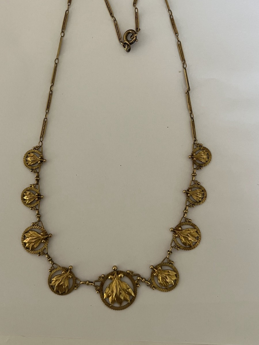 6805- Antique Yellow Gold Drapery Necklace
