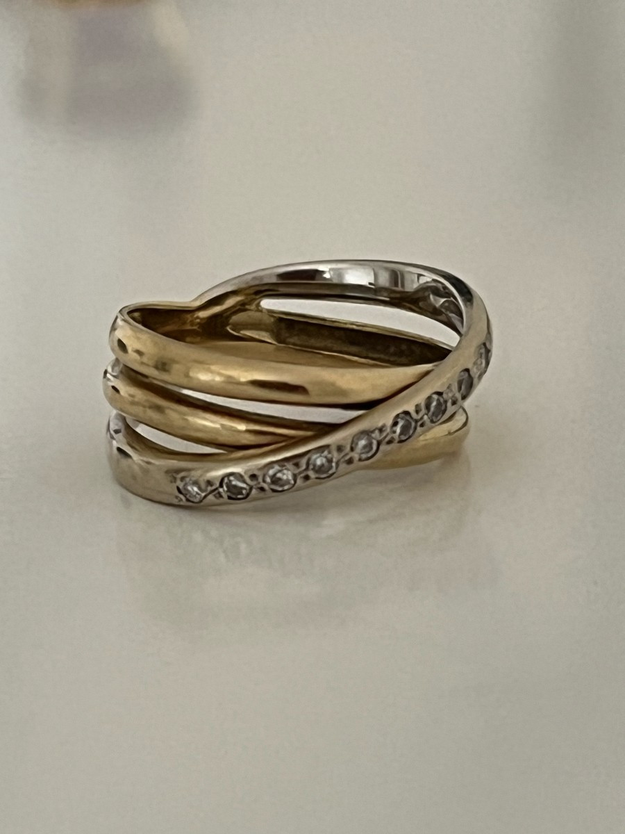 6850- 3 Ring Yellow Gold Diamonds
